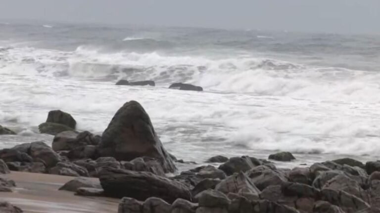 चक्रवाती तूफान मोंथा का खौफ! विशाखापट्टनम हवाई अड्डे की 32 फ्लाइट्स हुईं कैंसिल