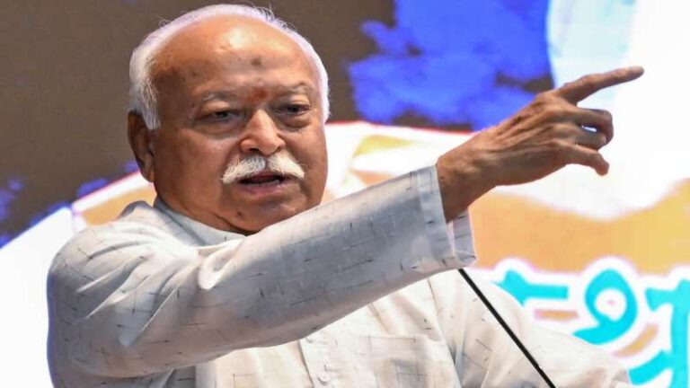 जो कोई भी भारत पर गर्व करता है, वह हिंदू : भागवत 