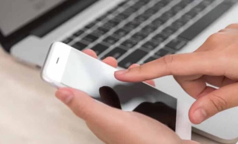 फोन के एक बटन पर पाएं तीन फीचर, जानें कैसे