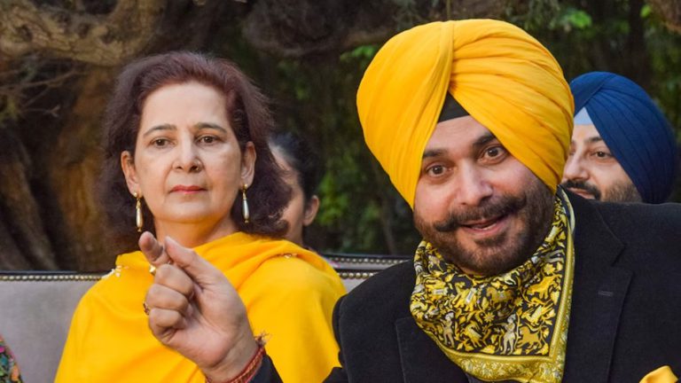 कांग्रेस ने नवजोत कौर सिद्धू को किया सस्पेंड, 500 करोड़ वाले बयान पर एक्शन