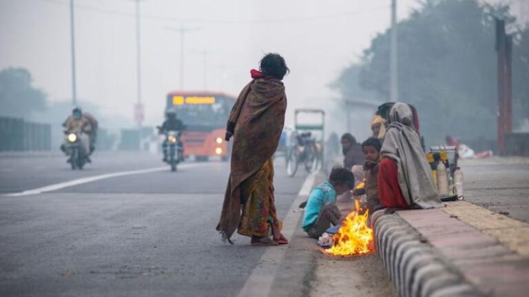 मध्य प्रदेश-राजस्थान में शीतलहर जैसे हालात, जम्मू-कश्मीर में पारा -1.8 डिग्री पहुंचा