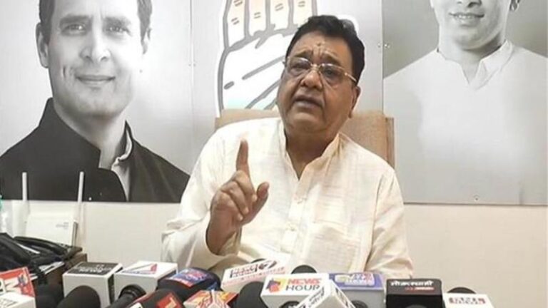 मुकेश नायक के बयान ने मचाई हलचल, बुंदेली में बोले- बीजेपी में चलो गओ दीपक जोशी