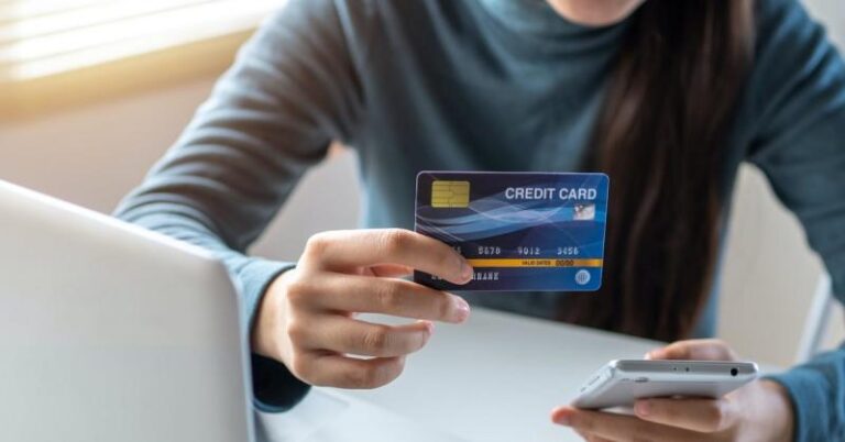 ICICI Bank Credit Card यूजर्स को नए साल में झटका, जानिए क्या बदल रहा है