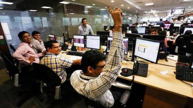 मौज ही मौज! नए लेबर कोड में 4 दिन काम, 3 दिन की छुट्टी पक्की? जानें आपके लिए 5 सबसे बड़े फायदे