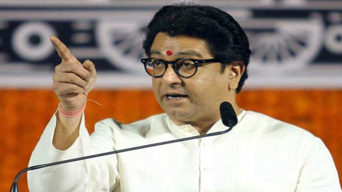 ‘लात से मारूंगा’, खुलेआम मंच से UP-बिहार के लोगों को राज ठाकरे की धमकी