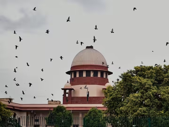 SIR प्रक्रिया में गड़बड़ी के आरोप पर SC सख्त, सरकारी दफ्तरों के बाहर सूची लगाने के निर्देश