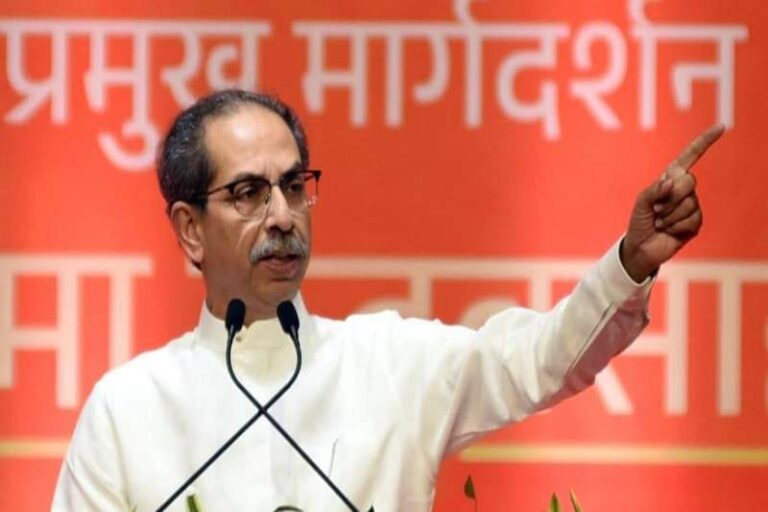 बीजेपी नेता का आरोप, उद्धव ठाकरे ने किया 3 लाख करोड़ का घोटाला