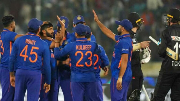 IND vs NZ मैच में सुरक्षा का ‘महाघेरा…फर्स्ट इनिंग के बाद नहीं मिलेगी एंट्री, बाउंसरों की तैनाती से हड़कंप