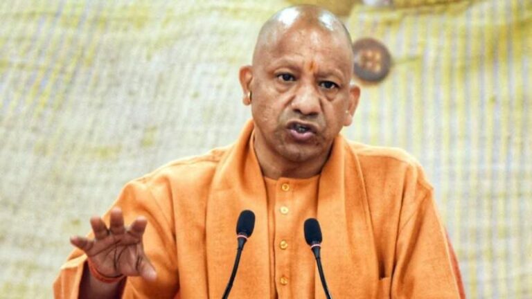 ‘क्या यूपी भाजपा में सब ठीक है ?’ सरसंघचालक मोहन भागवत ने सीएम योगी समेत दोनों उप मुख्यमंत्रियों से क्यों की मुलाकात, जानें